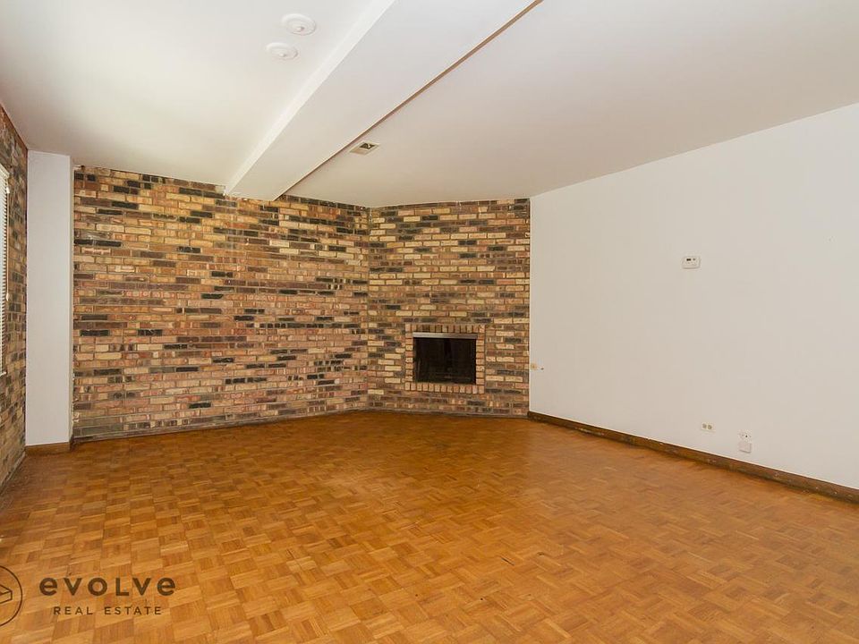 1st image of 1255 W Belden Ave #10MG