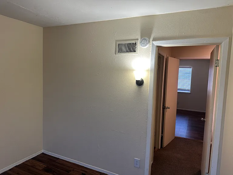 306 E Mitchell St #308D — Photo 12