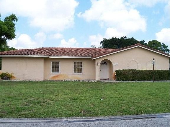 3rd image of 8517 NW 28th Ct