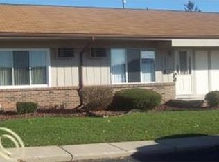 25330 Franklin Ter, South Lyon, MI