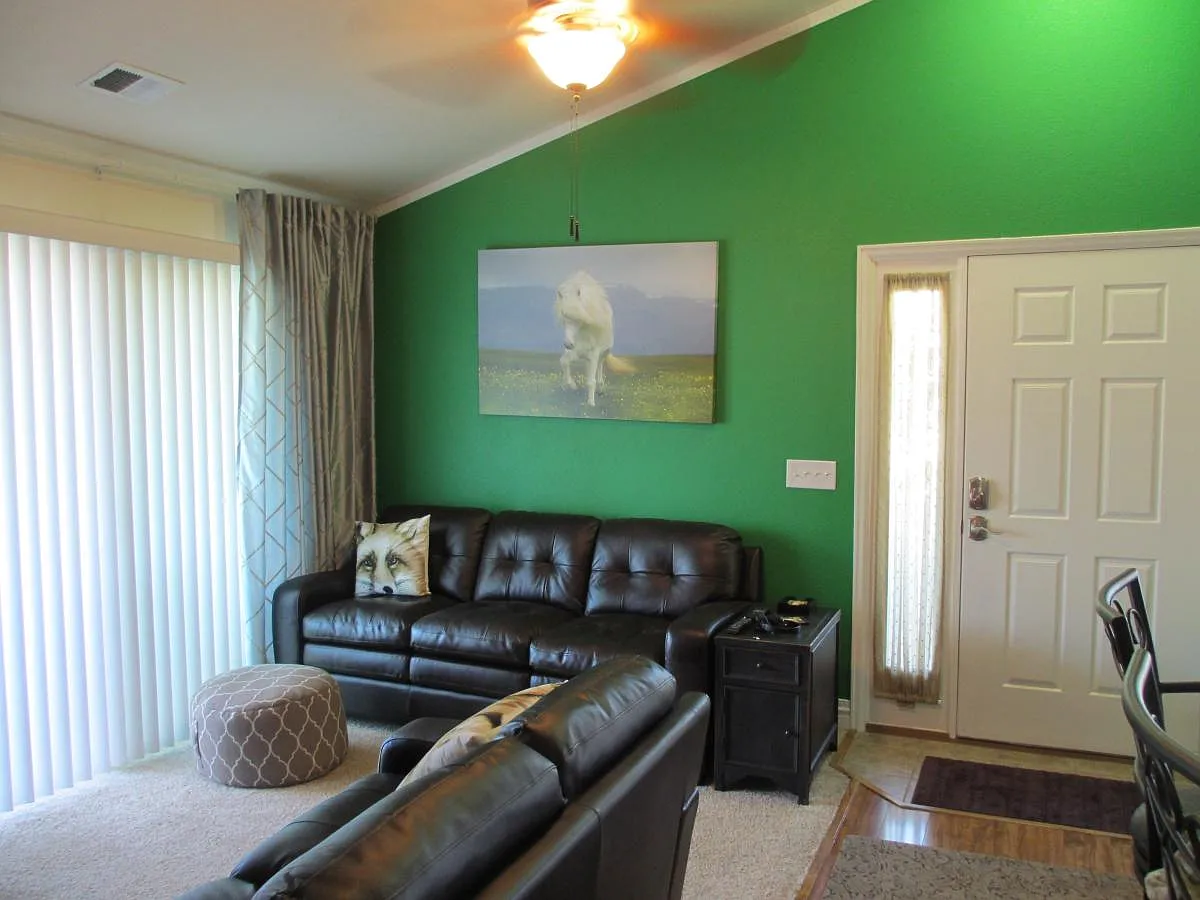 4815 Hahns Peak Dr — Photo 4