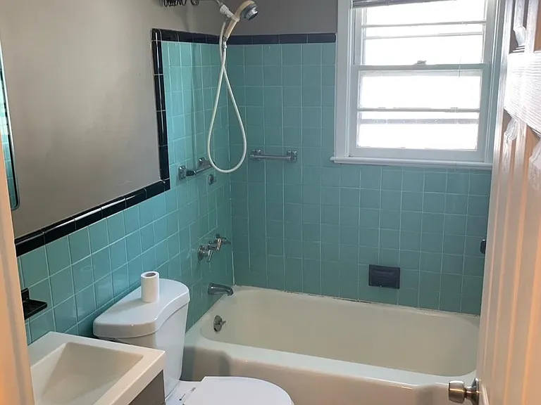 41 Circular Ave #41 — Photo 1