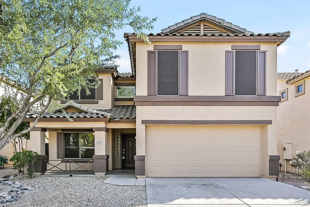 4 bed, 2.5 bath, 2232 sqft, $2,575 — Photo 1