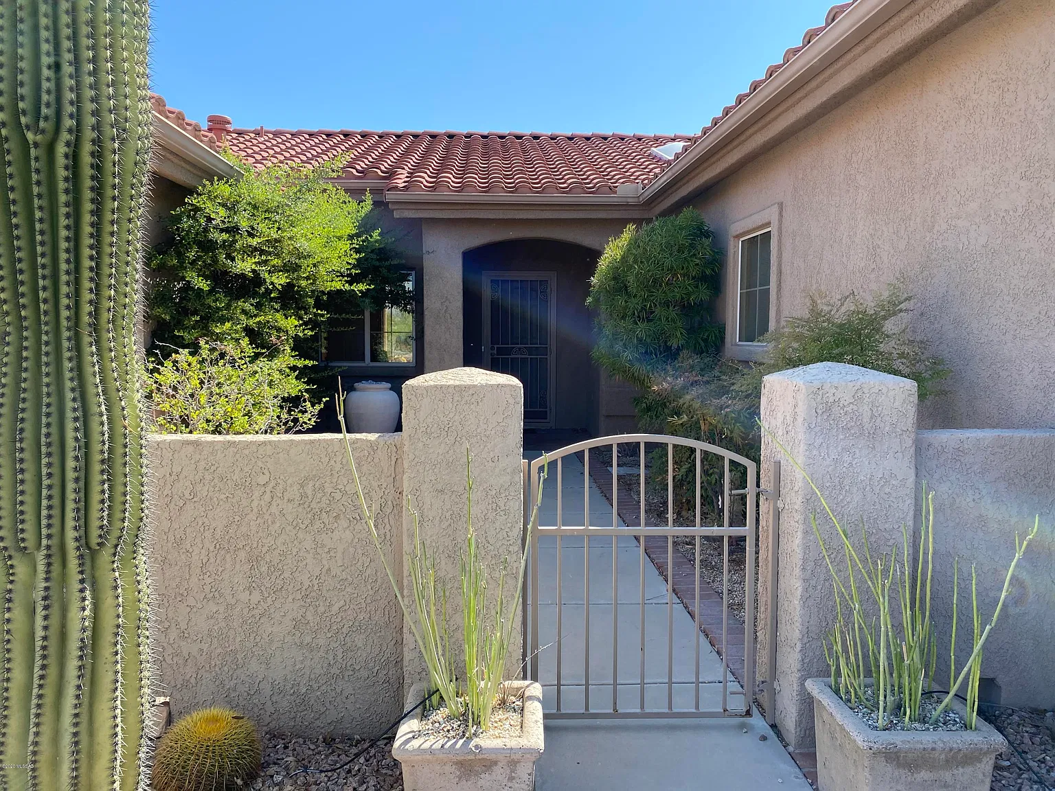 2 bed, 2.0 bath, 1728 sqft, $2,800 — Photo 2