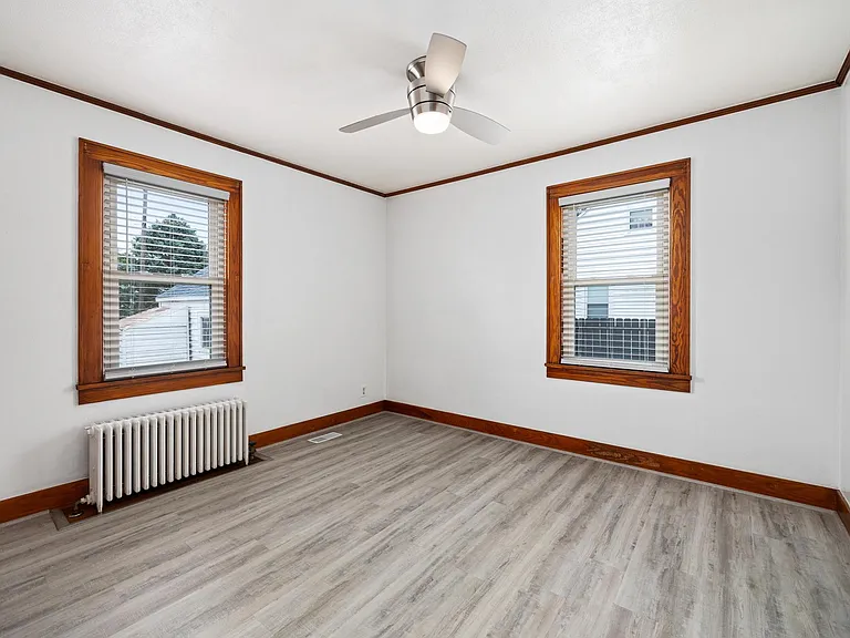 224 N Illinois Ave — Photo 12