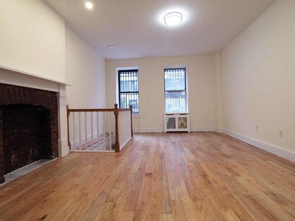 1st image of 123 W 77th St #F