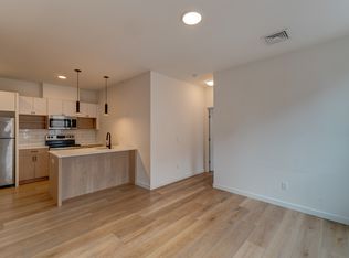 102 Howe St #503, New Haven, CT 06511
