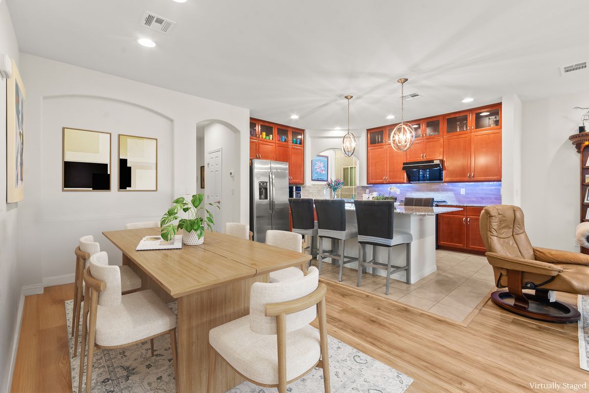 next background image