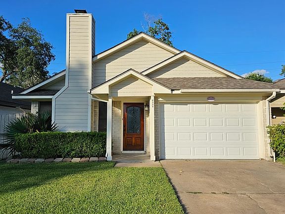 3rd image of 8331 Ashlawn Dr