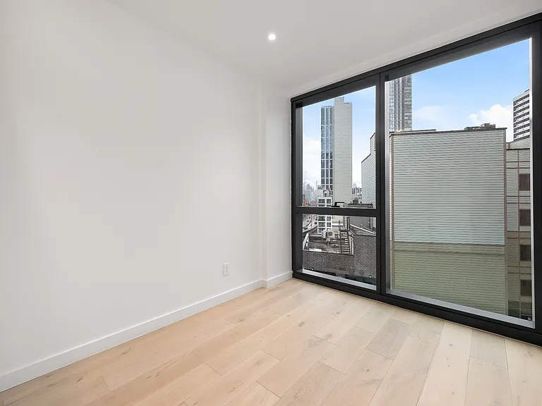 42-62 Hunter St #7C — Photo 4