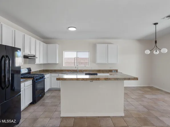 3347 S Desert Scroll Pl, Tucson, AZ 85735