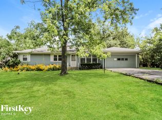 136 Roberts Rd, New Lenox, IL 60451