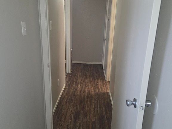 4th image of 3843 Penbrook St APT 1