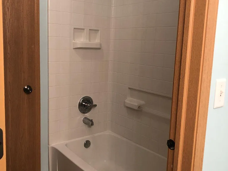 4114 Dillon St — Photo 5