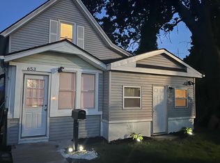 653 Carew St, Springfield, MA 01104