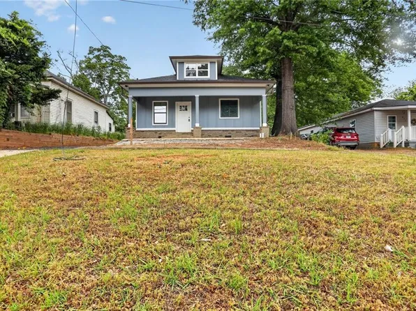 607 E Solomon St, Griffin, GA 30223