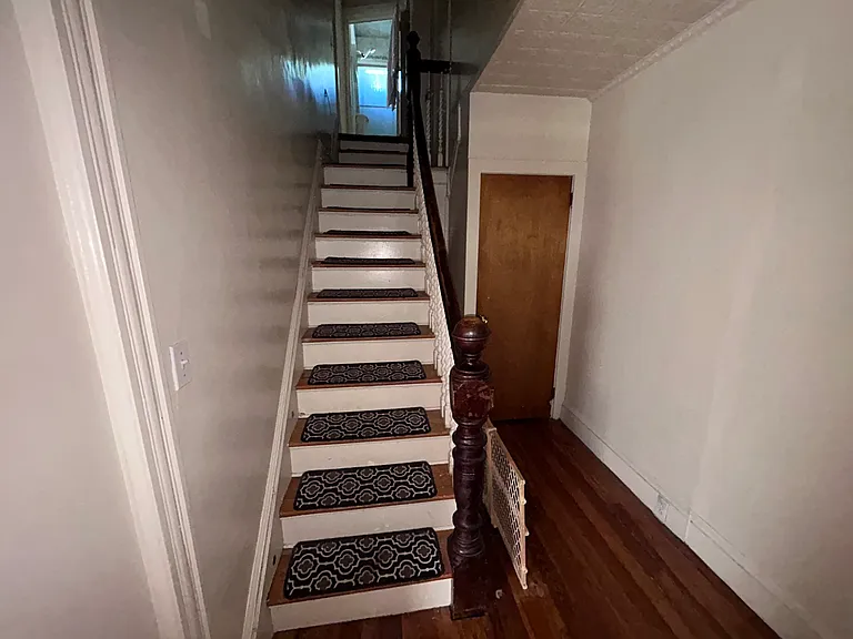 28 Washington Ave — Photo 11