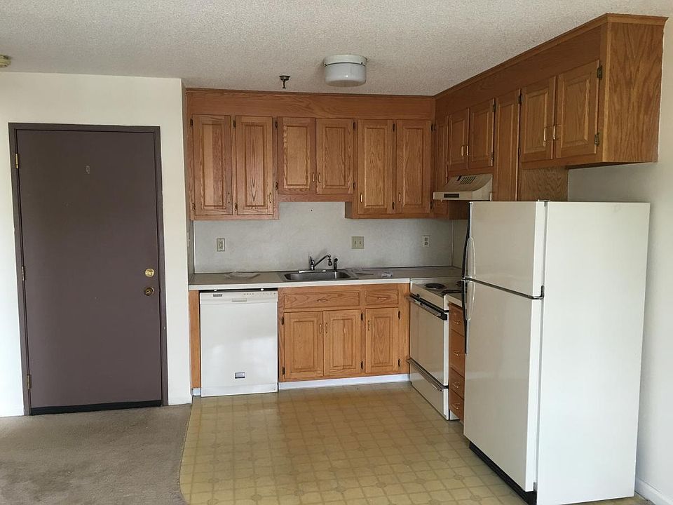 2nd image of 94 W Main St #37