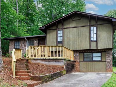 1100 Arcadia Cir, Hueytown, AL, 35023