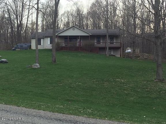 2nd image of 2125 Fox Mountain Dr
