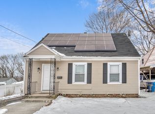 29 Matthews St, Waterbury, CT 06704
