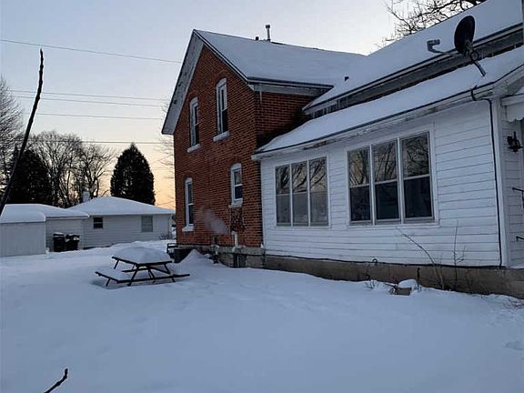 4th image of 962 Cardinal Ln