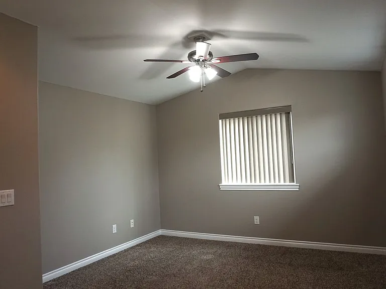 521 Harman Way — Photo 9