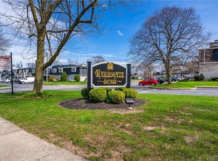 124 Harrogate Sq, Amherst, NY 14221
