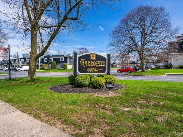 124 Harrogate Sq, Amherst, NY 14221