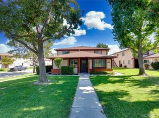 1102 W Calle Del Sol APT 3, Azusa, CA 91702