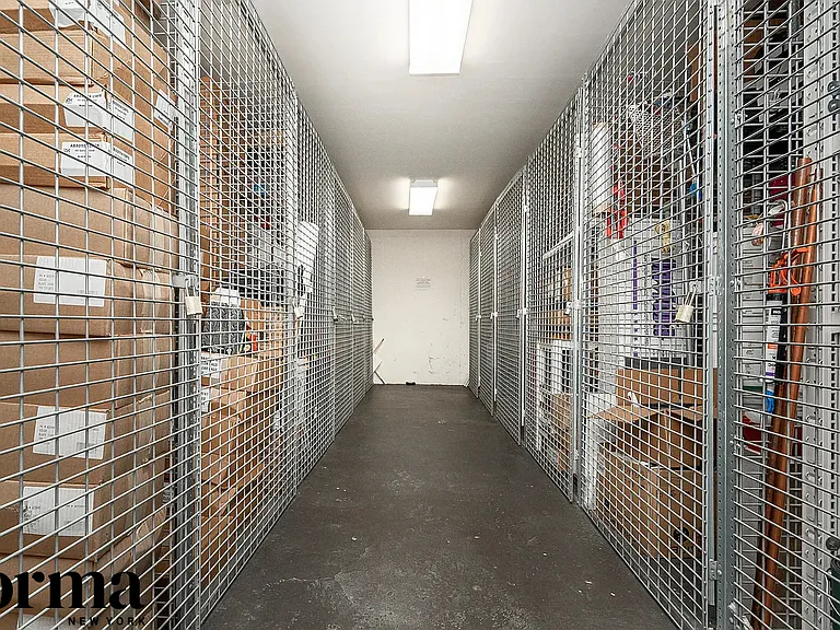 1203 Jackson Ave #2E — Photo 10
