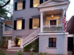 7 E Jones St, Savannah, GA 31401