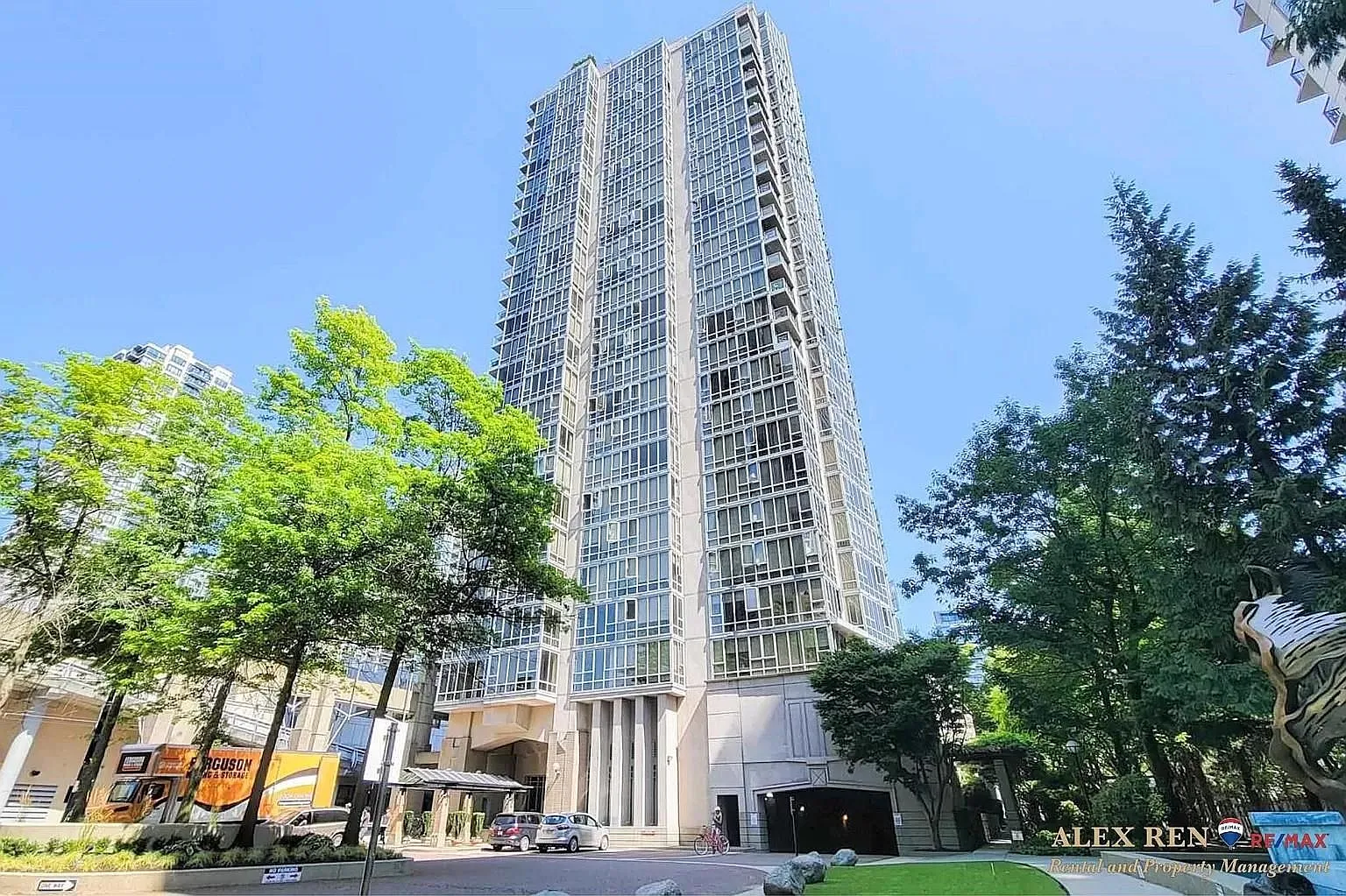 2 bed, 1060 sqft, $3,195 — Photo 1