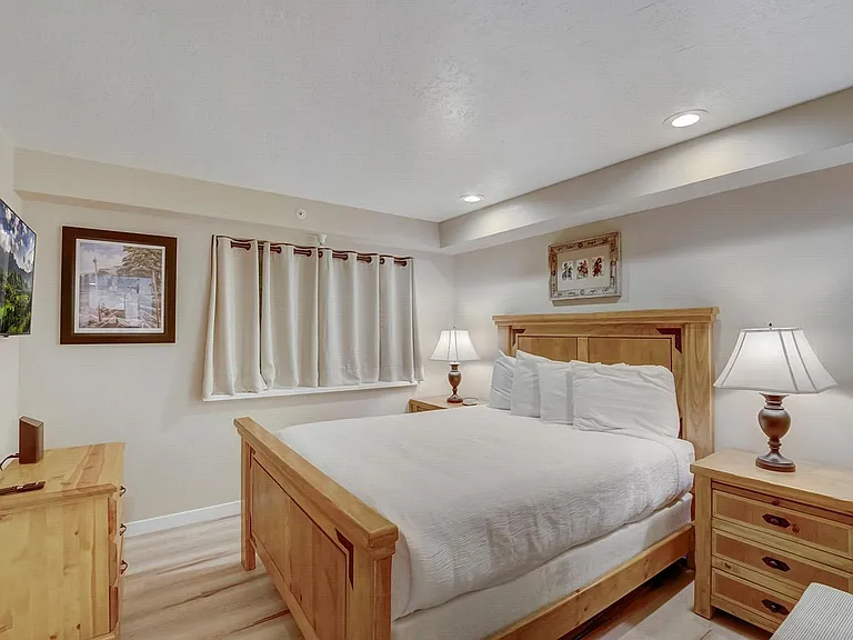 Bedroom 2 with a queen bed