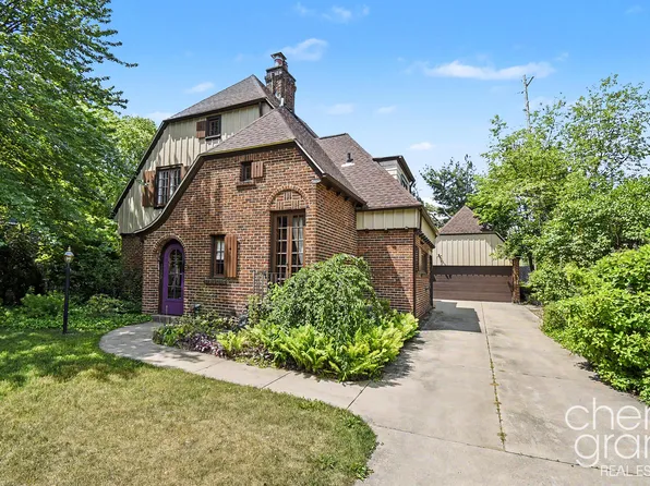 1139 Cadillac Dr SE, Grand Rapids, MI 49506