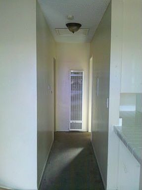 5th image of 847 N H St APT 2