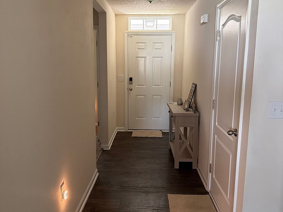 1st image of 6943 Sandle Dr