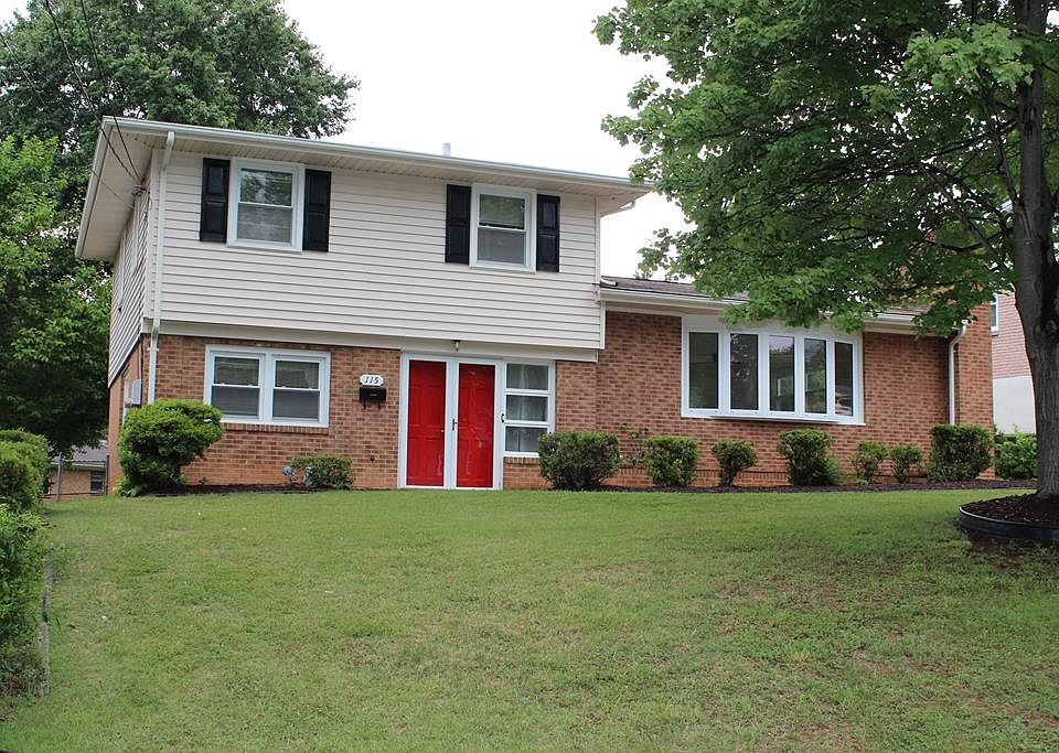 1st image of 115 Greenwood Ln