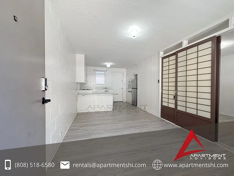 1313 Rycroft St — Photo 1