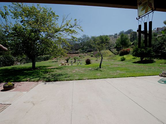 4th image of 7754 Lakeside Dr.