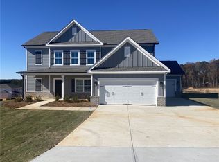 89 Boggs Rd, Pelzer, SC 29669