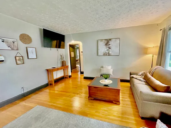 1239 Schiller Ave, Louisville, KY 40204