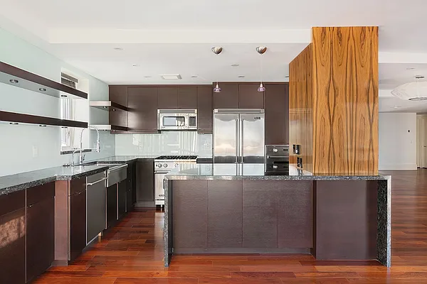 Sold by Compass | media 4