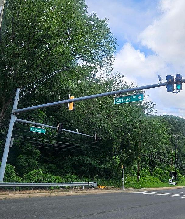 1st image of 8410 Landover Rd