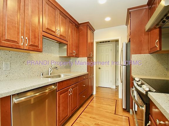 2nd image of 67 Ross Ave APT 3
