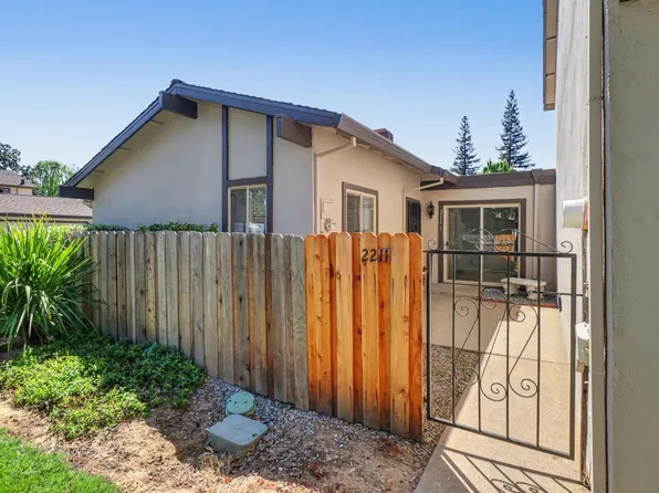 2211 Baywater Ln, Rancho Cordova, CA 95670