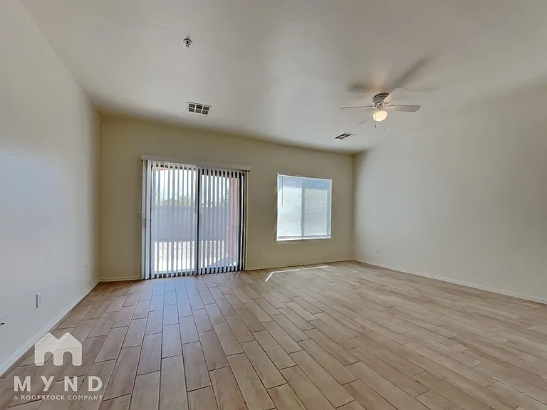 9303 W Raymond St — Photo 4