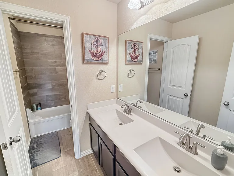 1313 Zanna Grace Way — Photo 11