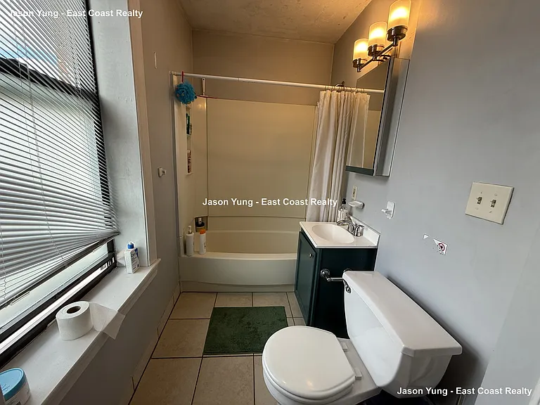 17 Highgate St #8 — Photo 18