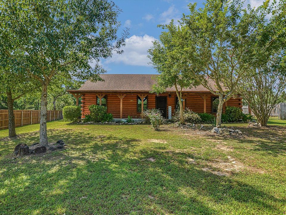 1st image of 218 Cardinal Loop